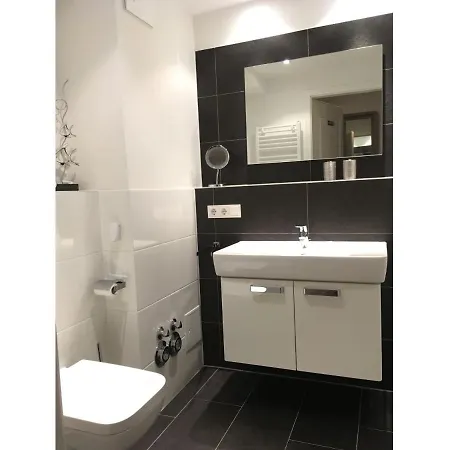 Mit Direktem Meerblick, 50 M Zum Strand, Mit Sauna Und Pool بابي